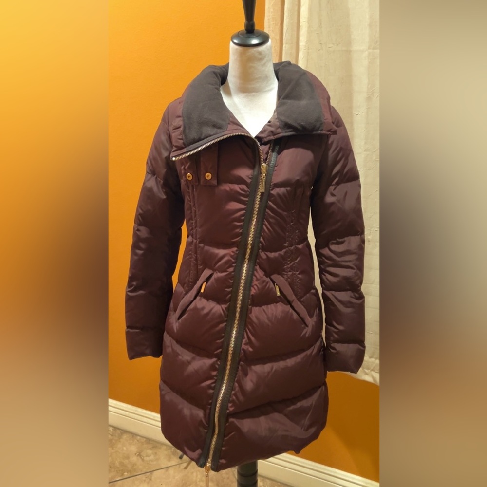Marciano | Women’s Winter Puffer Coat Parka Jacket Size Small Maroon Burgundy